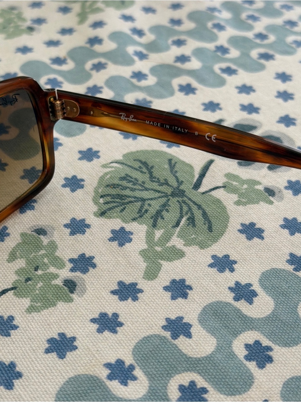 Ray-Ban Benji Sunglasses - Picture 5 of 6